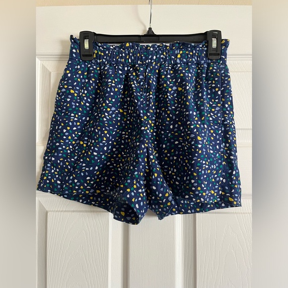 Colorful shorts - Picture 1 of 3